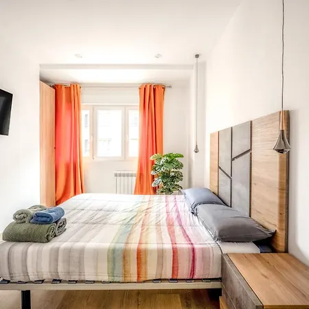 Lujo 10 Pax Proyector, Maquina Arcade Y Patinetes Apartment *