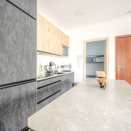 Apartment Lujo 10 Pax Proyector, Maquina Arcade Y Patinetes *