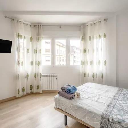 Apartment Lujo 10 Pax Proyector, Maquina Arcade Y Patinetes Oviédo