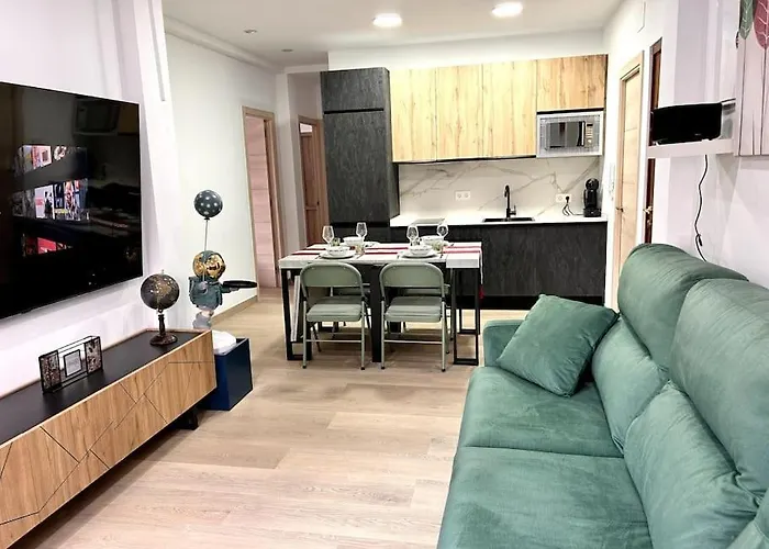 Lujo 10 Pax Proyector, Maquina Arcade Y Patinetes דירה