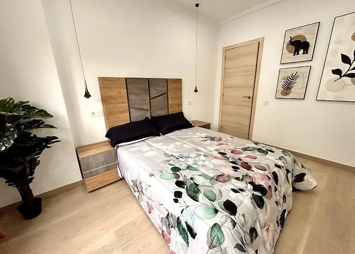 Lujo 10 Pax Proyector, Maquina Arcade Y Patinetes דירה *