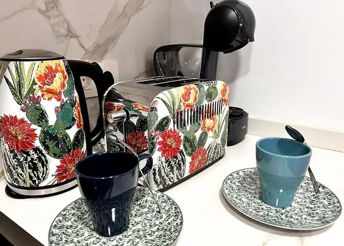 Lujo 10 Pax Proyector, Maquina Arcade Y Patinetes אוביידו