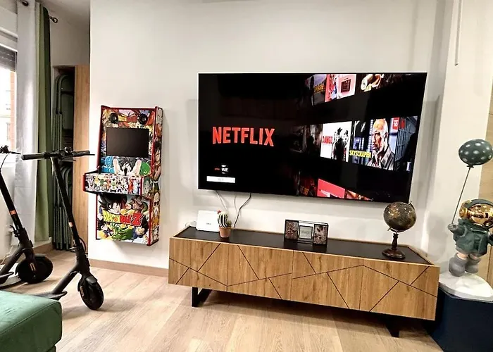 Lujo 10 Pax Proyector, Maquina Arcade Y Patinetes *