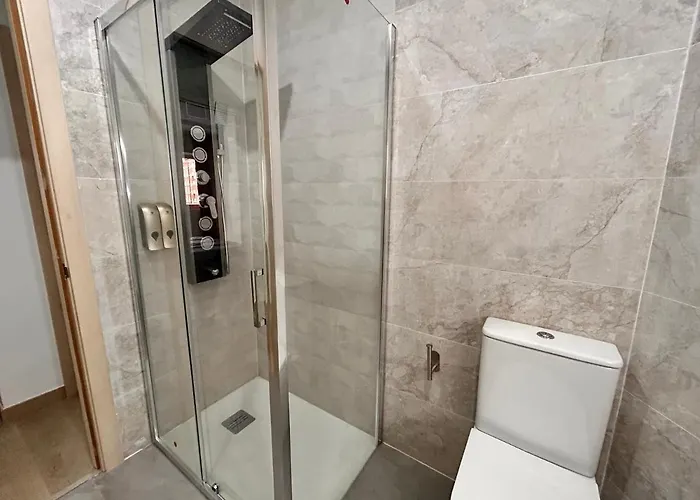 Lujo 10 Pax Proyector, Maquina Arcade Y Patinetes דירה *